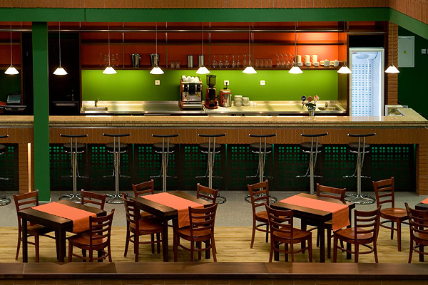 Golf bar